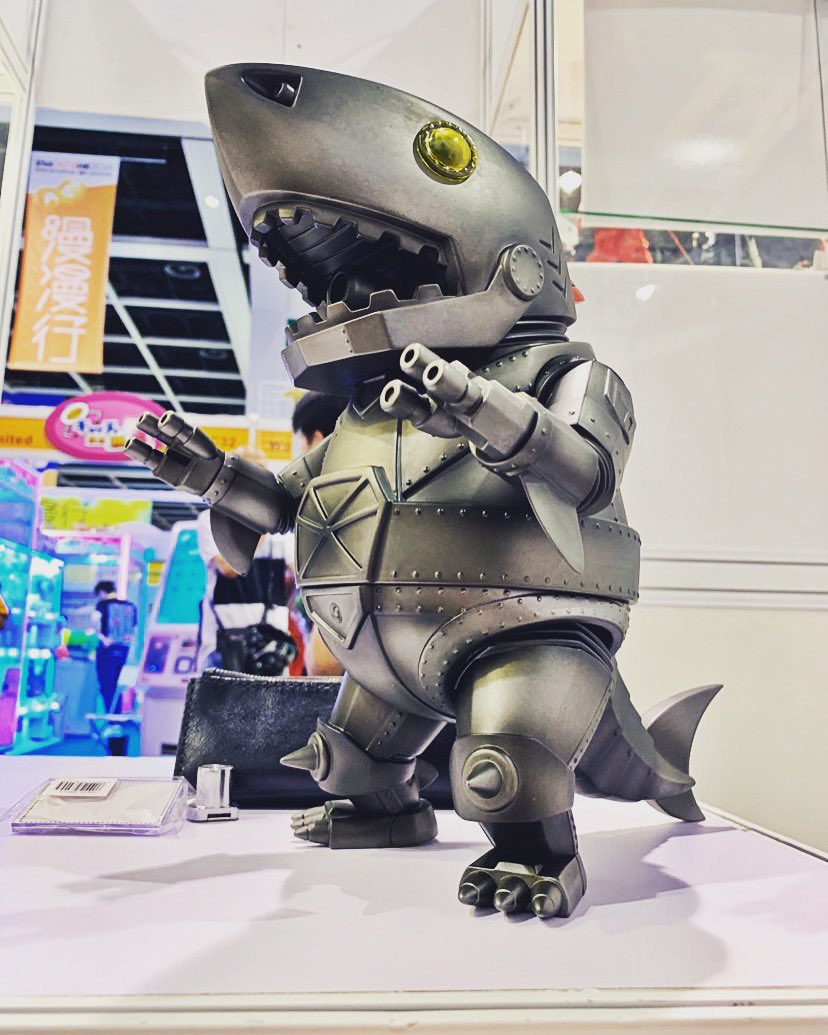 MOMOCO メカ鮫力士 MECHA SHARK LORDS ソフビ